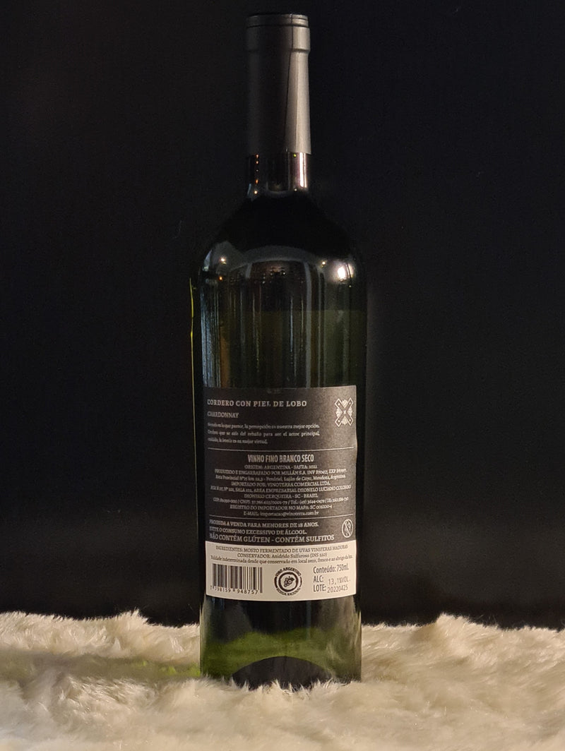 Vinho Cordero con Piel de Lobo - Chardonnay